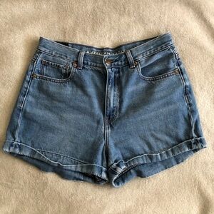 American eagle mom denim shorts size 8